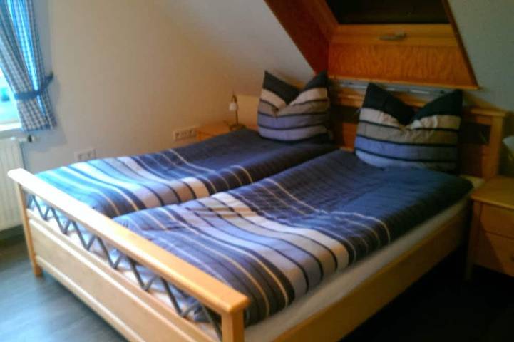 Ferienhaus für 4 Personen, mit Terrasse und Garten in Ammerland - 4