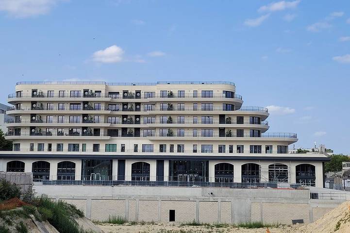 Apartamento entero, Appartement Entier Deluxe, Quartier des Antiquaires, Porte de Montmartre in Saint-Ouen, Sena-Saint Denis