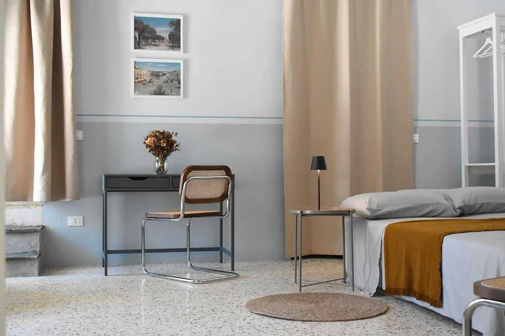 House the square in Cutrofiano, Lecce Provinz