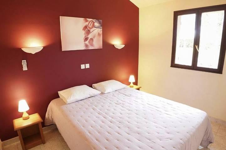 Gîte pour 8 personnes, avec balcon et piscine à Taglio-Isolaccio - 4