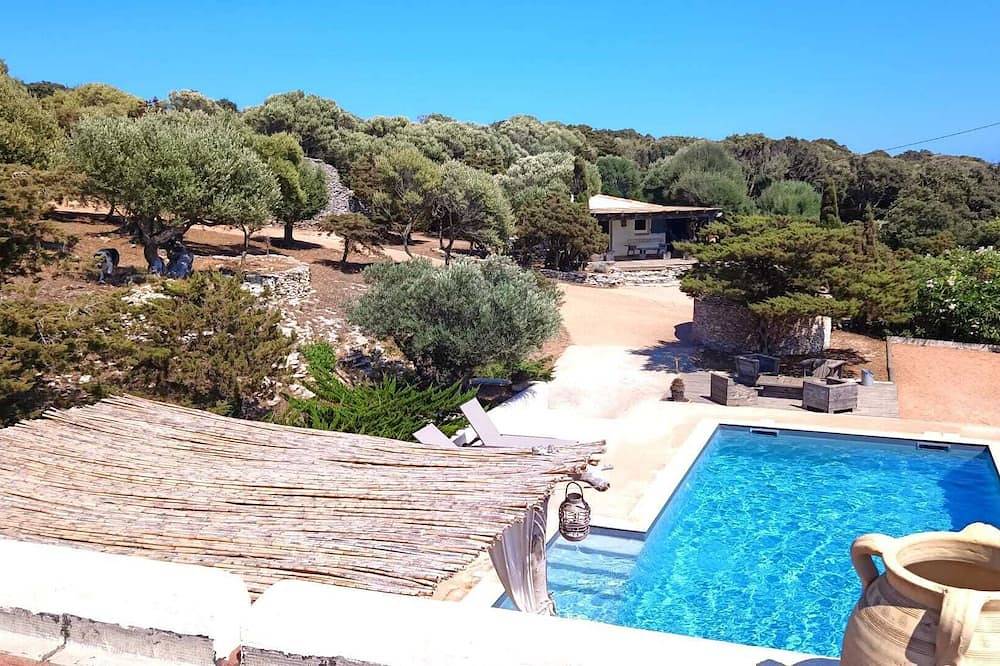 Sympa Huis met prive zwembad, toegang tot het strand te voet, 5 min van de Golf van Sperone in Bonifacio, Sartène en omgeving