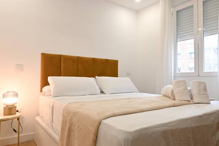 Ganze Wohnung, M Amplia Casa de 3 Dormitorios: Vive la Na in Madrid, Área Metropolitana de Madrid