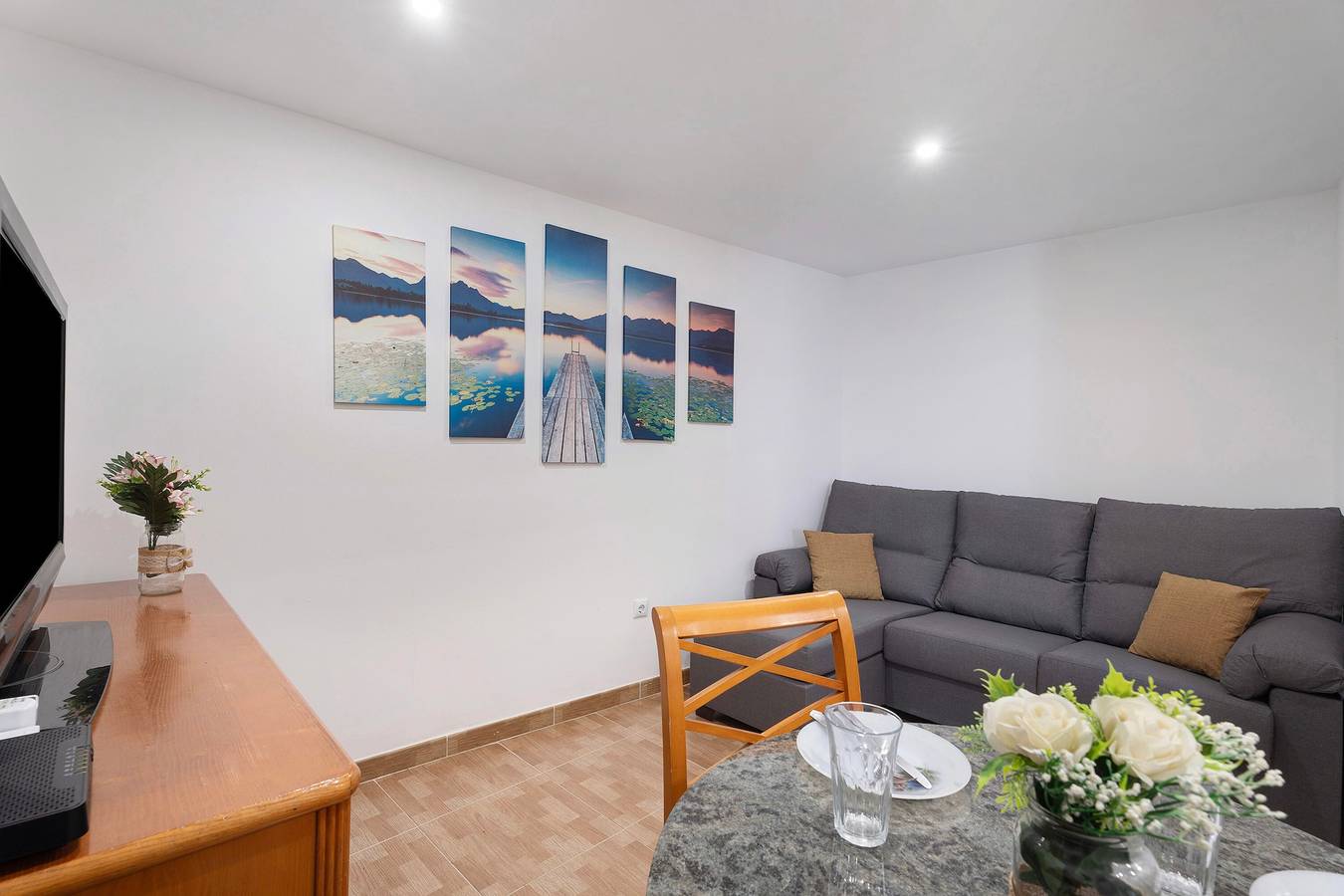 Apartamento entero, Casa de vacaciones "Casa Teresita" con vistas a la montaña y Wi-Fi in Cabo Blanco, Arona 