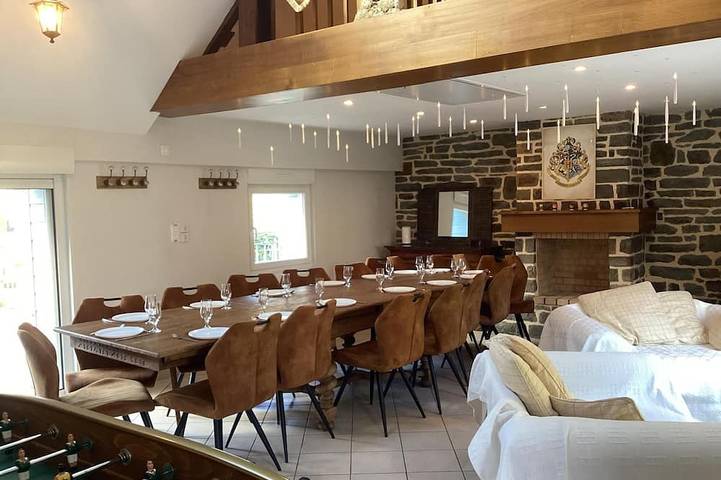 Gîte pour 21 personnes, avec balcon et jardin à Le Tourneur