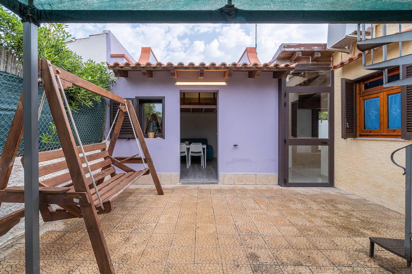 Apartamento entero, Apartamento 'La Glicine' con terraza privada, Wi-Fi y aire acondicionado in Siracusa, Provincia de Siracusa