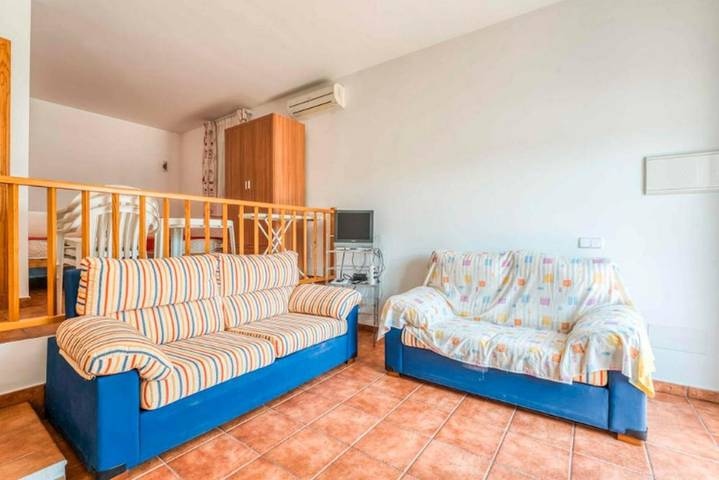 Location de vacances pour 8 personnes, avec piscine ainsi que jardin et terrasse à Port d'Addaia - 3