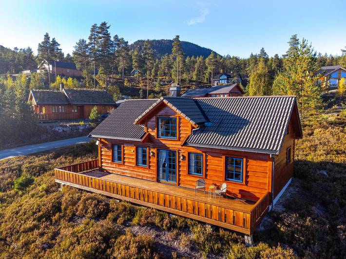 Villa für 6 Personen, mit Terrasse und Garten sowie Seeblick in Norwegen