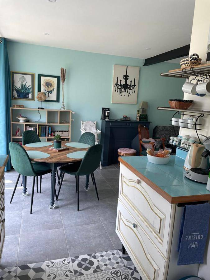 Appartement entier, One-Bedroom Apartment in Courson, Noues de Sienne