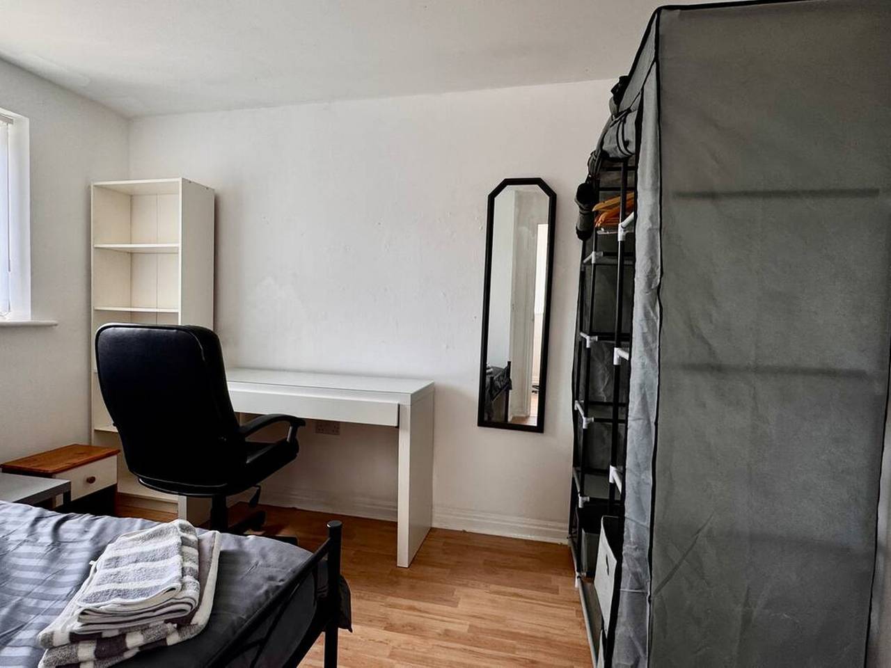 Liverpool Home from Home| Sleeps 4, Free Parking | Pass the Keys in Liverpool, Merseyside