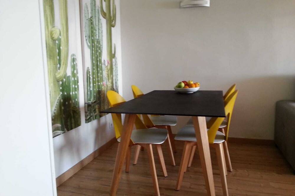 Apartment for 2 People in Sant Josep de sa Talaia, South Ibiza