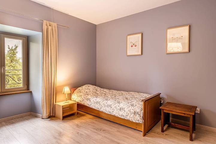 Old renovated farmhouse, charm, relaxation in the heart of nature on the Jura plateau in Lizine, Französischer Jura