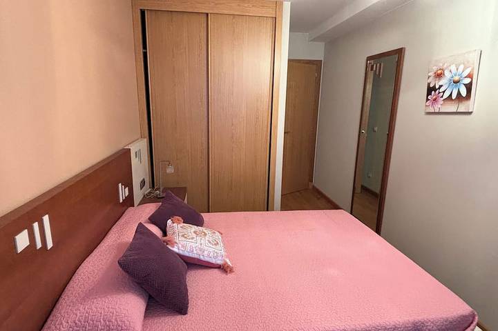 Appartement entier, Centrally located apartment in Sarria in Sarria (Lugo), Reserva da Biosfera Ribeira Sacra e Serras do Oribio e Courel