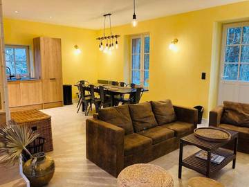 Gîte pour 6 personnes, avec terrasse à Montamisé
