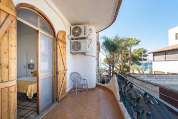 Casa Vacanza per 10 Persone in Spiaggia di Sant'Isidoro, Nardò (comune), Foto 1