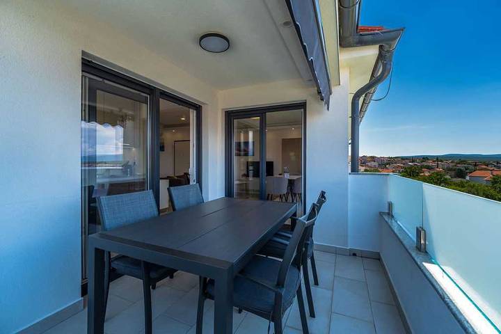 Ganze Wohnung, Apartment Buby mit Meerblick in Malinska-Dubašnica, Krk