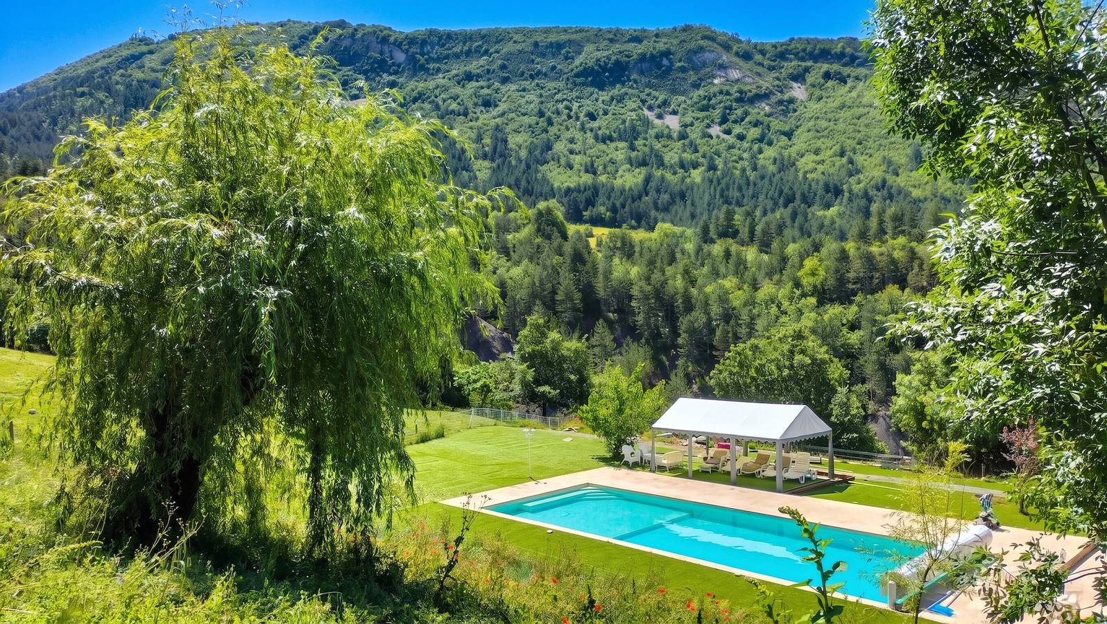 Charming Villa in Sisteron with Private Pool in Sisteron, Forcalquier region