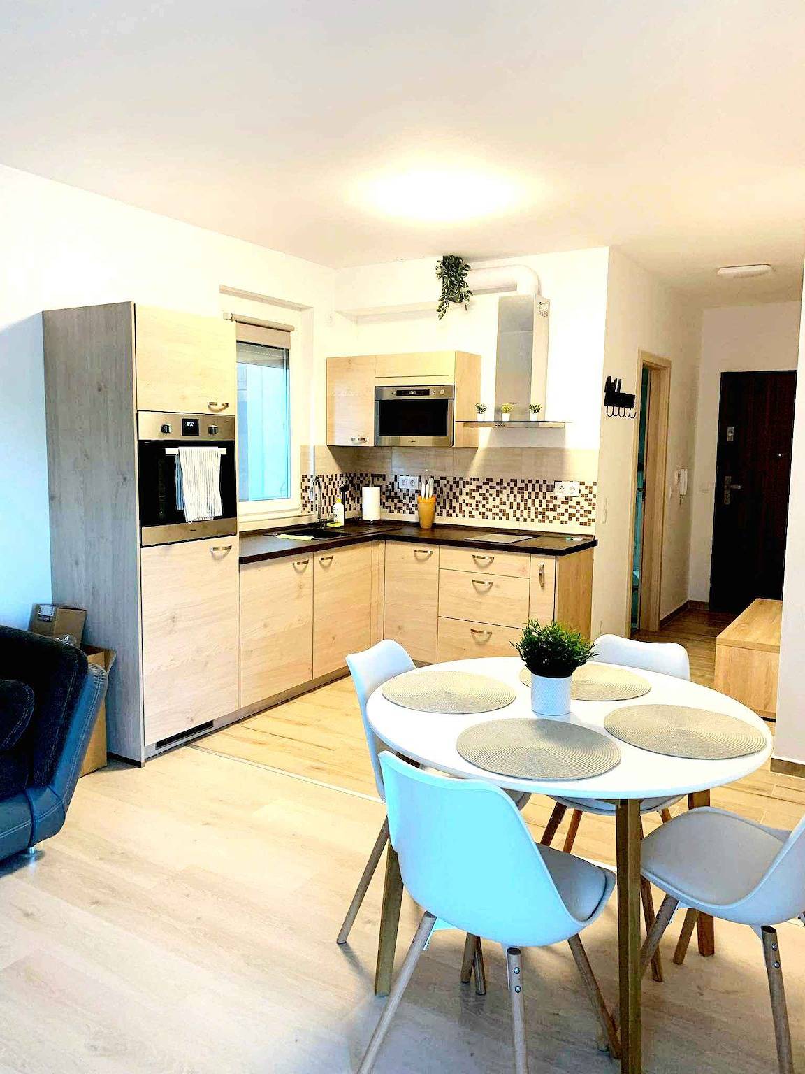 Ganze Ferienwohnung, Ferienwohnung Wasserfront mit Klimaanlage und Wlan direkt neben dem Wellness- und Thermalbad  in Szabadifürdő, Siofok