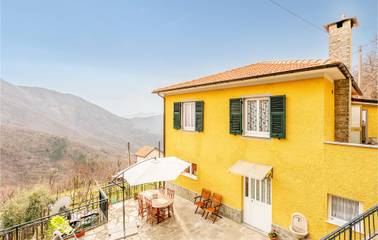 Casa Vacanza per 4 Persone in Borzonasca, Provincia di Genova, Foto 1