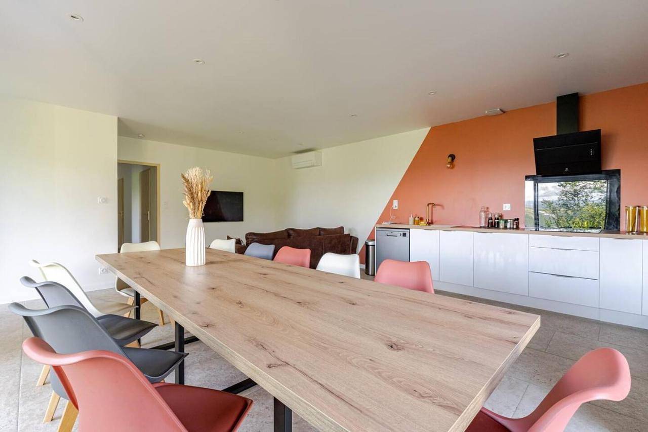Appartement entier, Apartment in Saint-Barthélemy-le-Plain, Région de Tournon-sur-Rhône