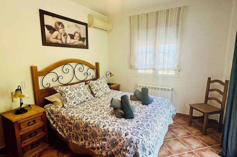 Large in a secluded location with private pool and stunning views in Árchez, Málaga Province