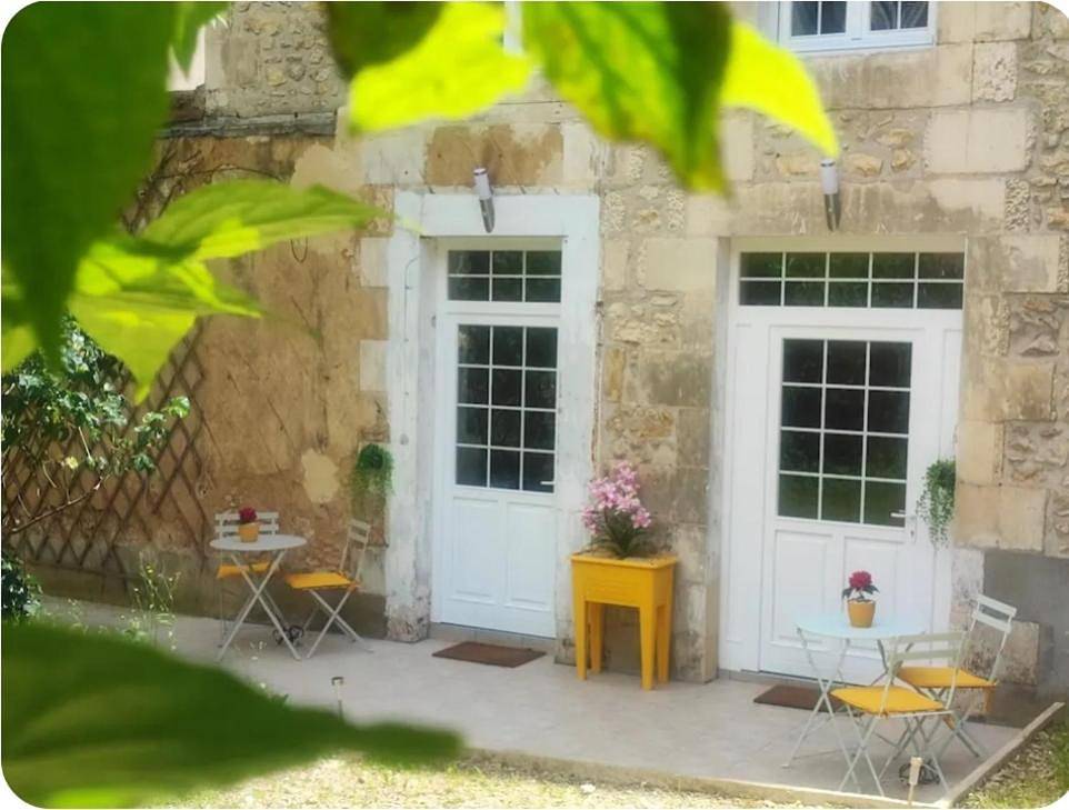 Entire apartment, One-Bedroom Apartment in Poitiers, Vienne