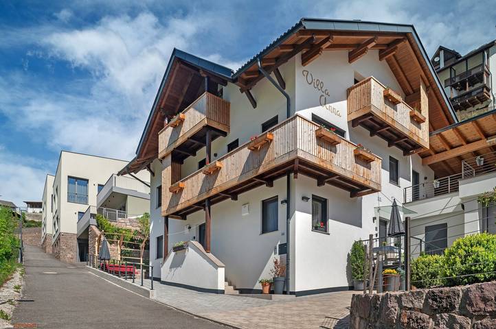 Apartamento inteiro, Apartamento 'Villa Anna Geisler' com vista para a montanha, terraço privado e Wi-Fi in San Pietro (Bolzano), Funes