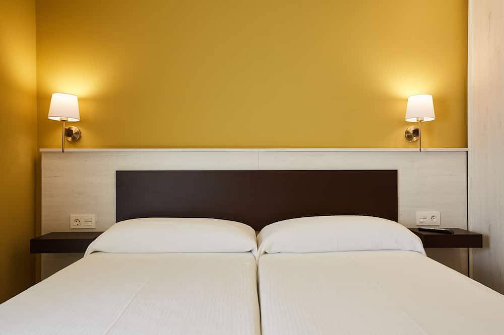 Apartamentos Rurales 'casa la Piedra', El Fresnu in Parres, Costa Verde (Spain)