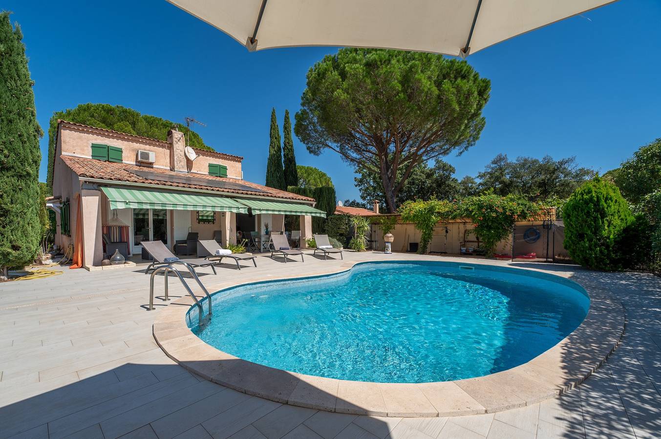 La Parenthèse: villa climatizada con piscina privada y Wi-Fi, 7 personas in Vidauban, Region de Draguignan