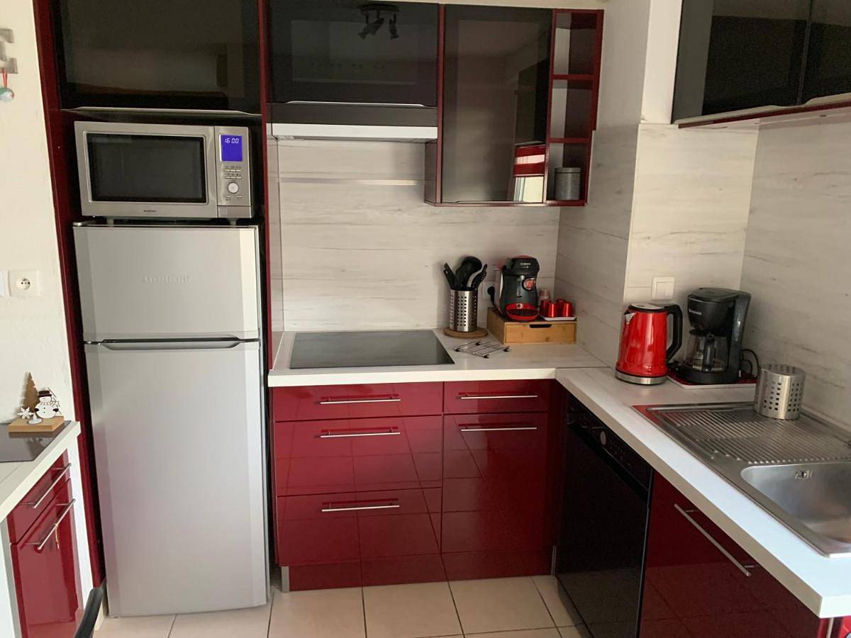 Appartement entier, L Édelweiss et sa piscine in Albertville, Région d'Albertville