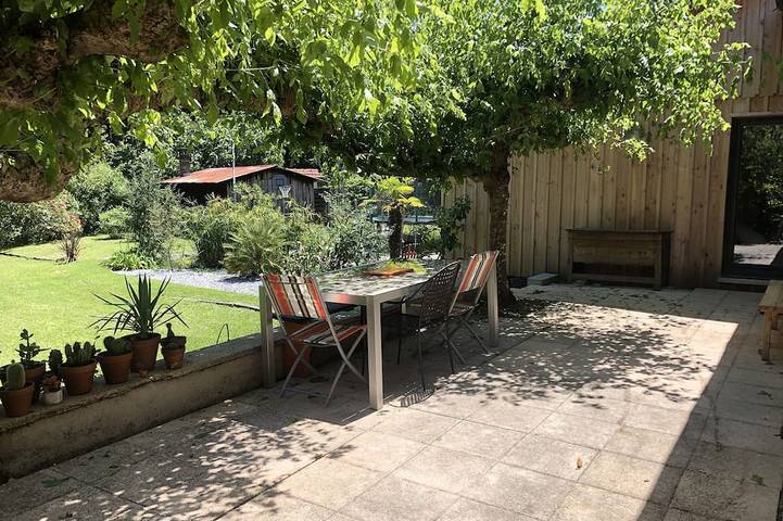 Location de vacances pour 6 personnes dans Taussat