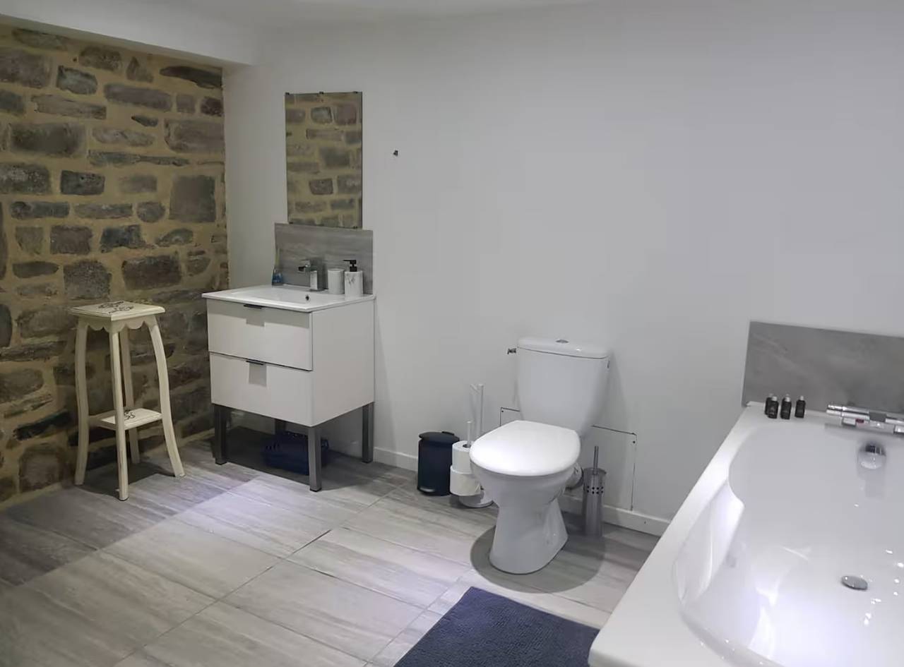 Cozy Cottage in Sourdeval in Sourdeval, Région d'Avranches