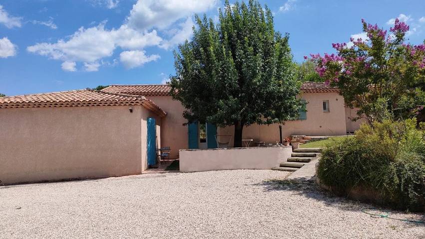 Gîte pour 2 personnes, avec jardin et terrasse à Saint-Zacharie - 4