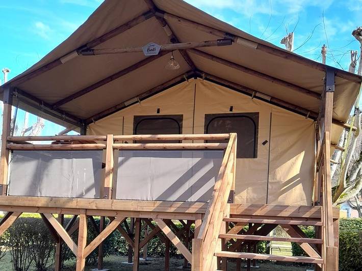 Tente pour 5 personnes, animaux acceptés à Millau - 2