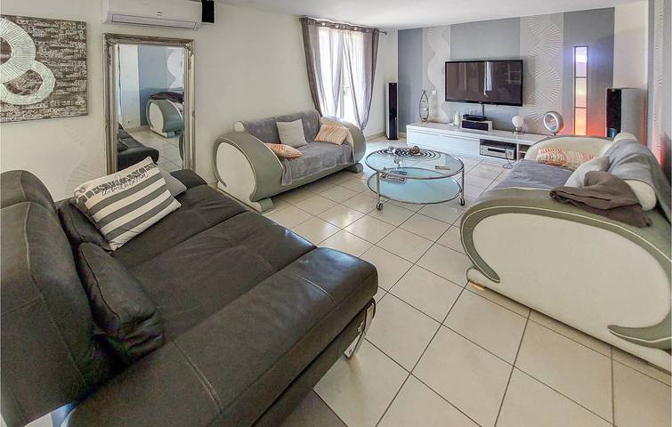 Location de vacances pour 10 personnes, avec terrasse, animaux acceptés à Murviel-lès-Montpellier - 3