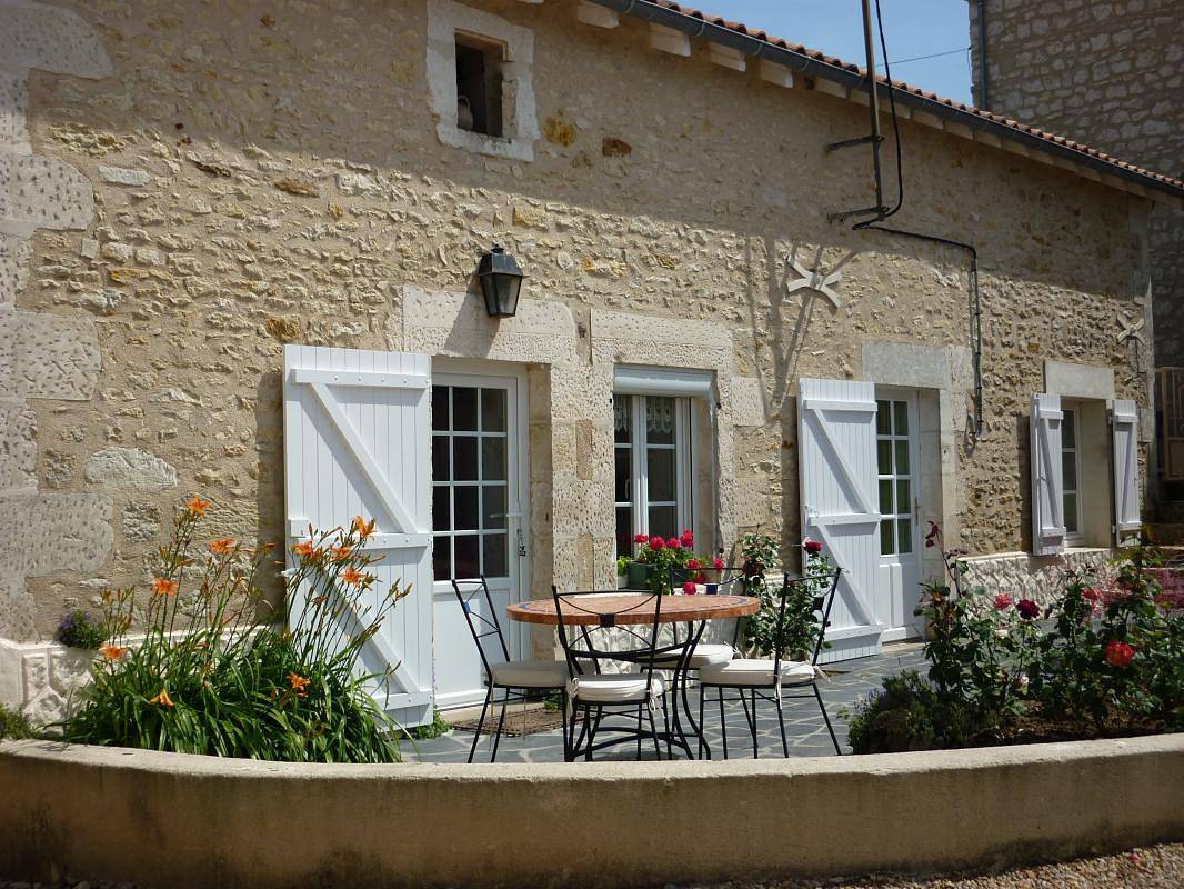 Le Gîte du Porche in Saint-Georges-Lès-Baillargeaux, Vienne