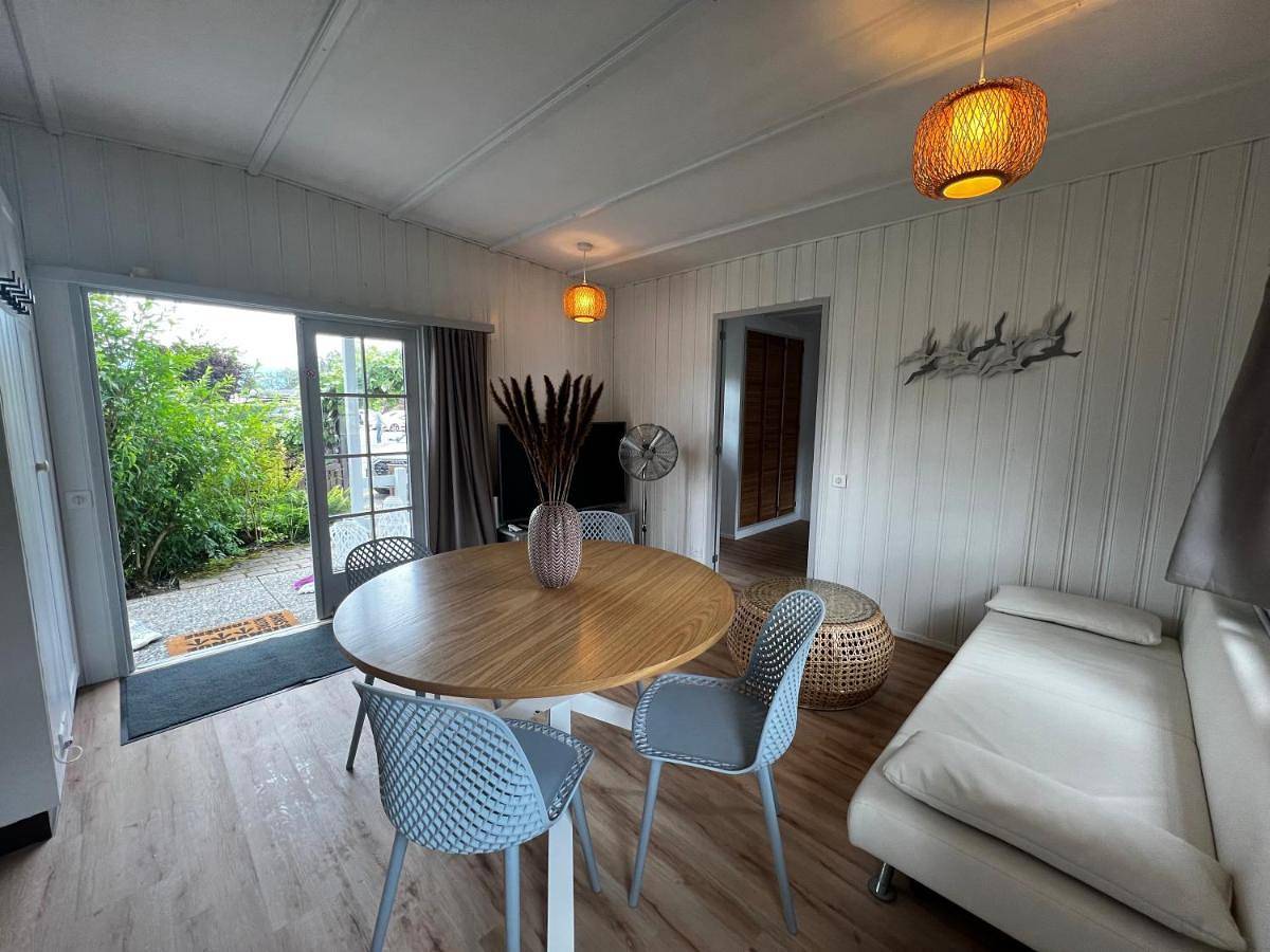 Two-Bedroom House in Gletterens, Lake Neuchâtel