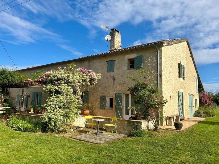 Maison de vacances pour 11 personnes, avec vue et vue sur le lac ainsi que jardin et piscine