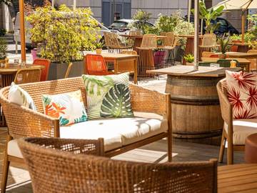 Hôtel pour 2 personnes, avec terrasse à Sèvres