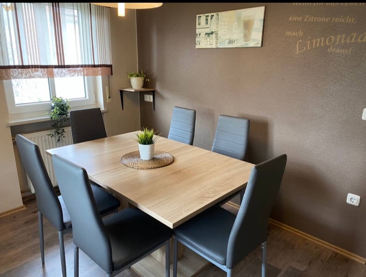Ganze Wohnung, Ferienwohnung 'Wohner' mit privatem Garten, Balkon und Wlan in Petersaurach, Romantische Straße