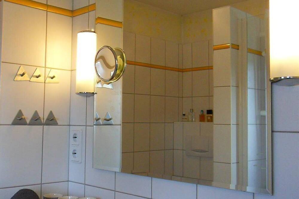 Ganze Wohnung, Ferienwohnung Anton - Appartement/Fewo, Bad, Wc, 1 Schlafraum in Bad Sobernheim, Pfälzer Bergland