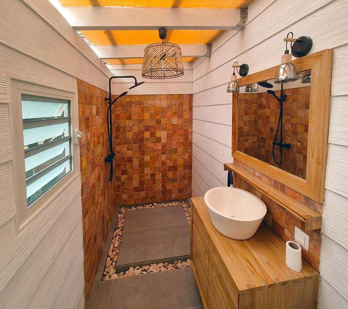 Location de vacances pour 2 personnes, avec piscine ainsi que terrasse et jardin dans Mataiea - 4