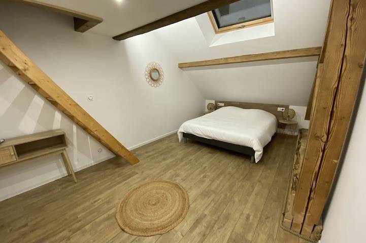 Location de vacances pour 15 personnes, avec jacuzzi ainsi que jardin et terrasse, animaux acceptés à Gerbépal - 2