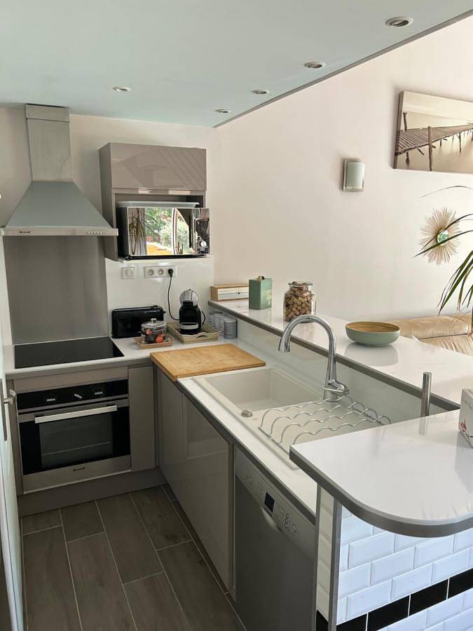 Gîte pour 4 personnes, avec balcon et vue à Pourrières - 3