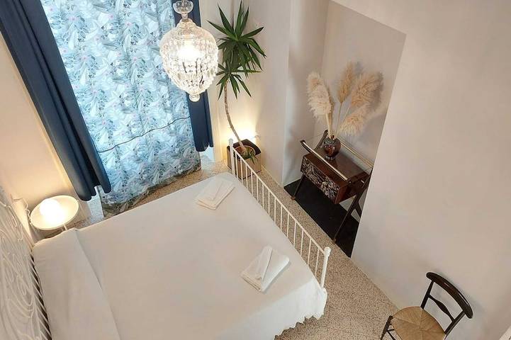 Appartement entier, Spaccanapoli Terraced Flat in the Historic Center in Naples, Province de Naples
