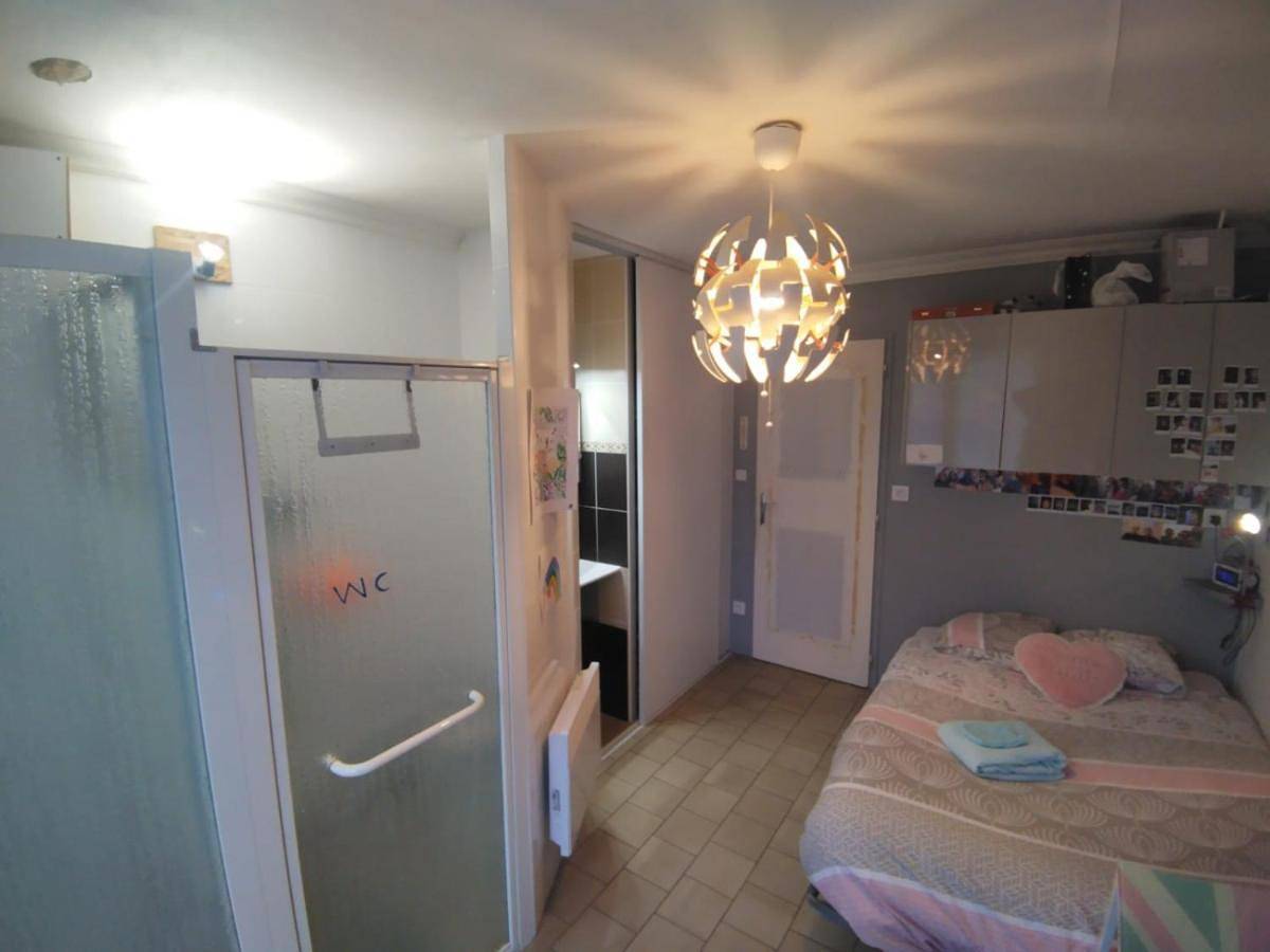 Double Room with Private Bathroom in Fatines, Sarthe
