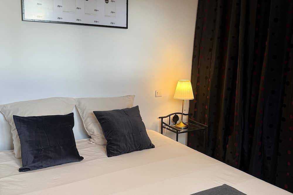 Entire apartment, Comfortable apartment in Mont-de-Marsan, close to the town center in Landes