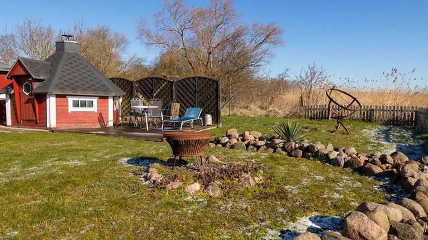 Ferienwohnung für 3 Personen, mit Terrasse und Garten in Wiek - 4