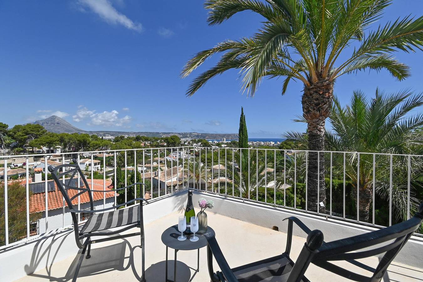 Casa vacanza a Jávea a partire da 204€ a notte