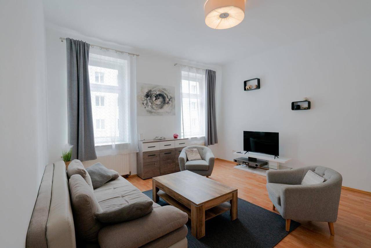 Bessemer - Charming Cottage with Garden in Floridsdorf, Wien