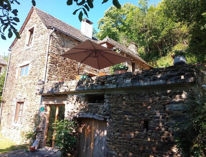 Location de vacances pour 5 personnes, avec jardin et vue à Coubisou - 3